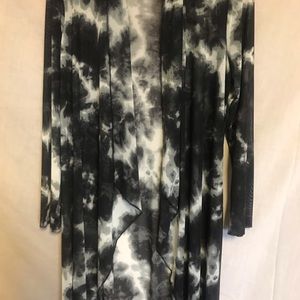 Black/white caftan style